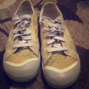 Keen Coronado floral canvas sneakers